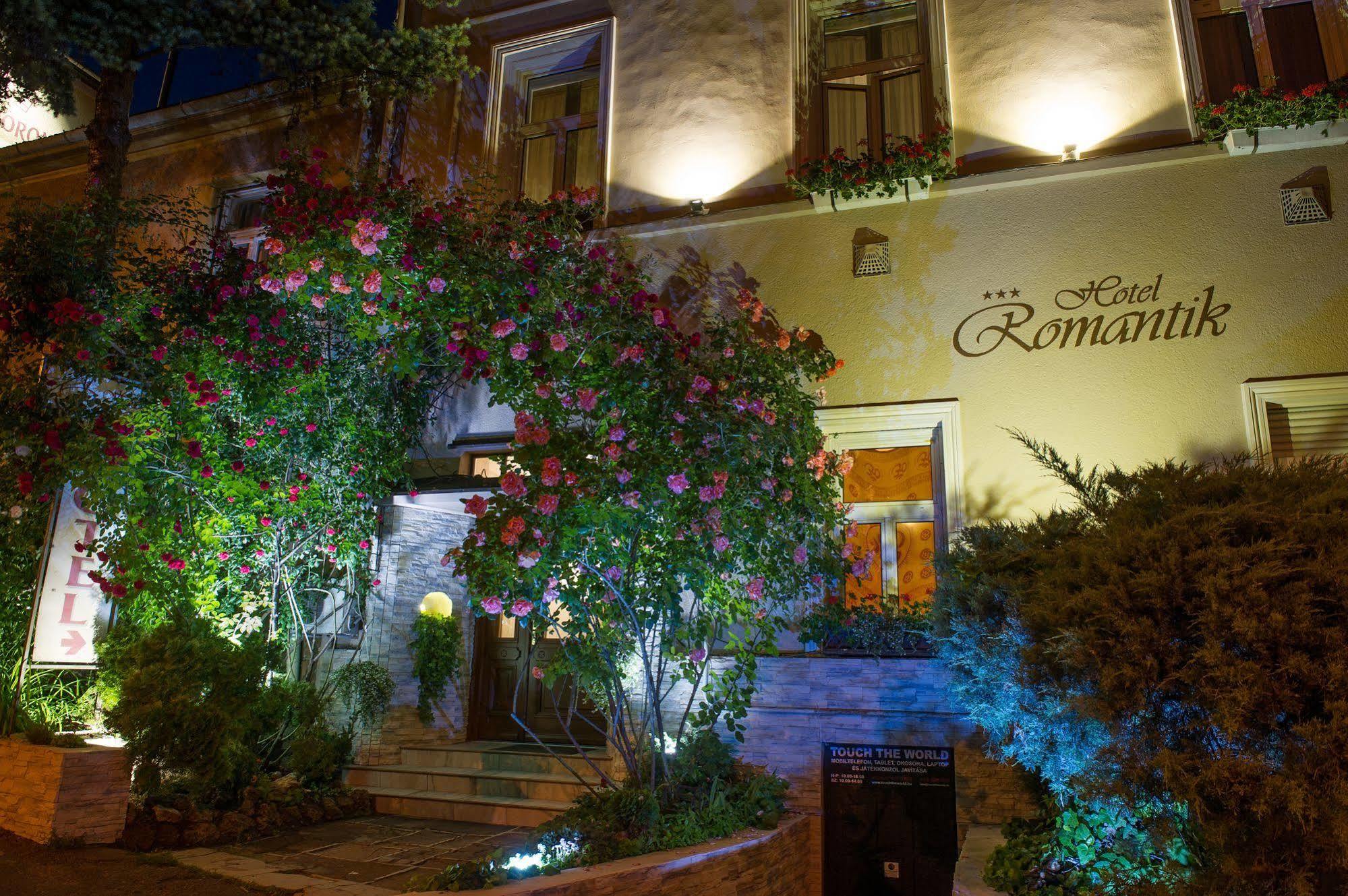 Hotel Romantik Eger Exterior foto